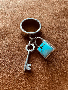 Lock & Key Ring - size 7.75 - 8