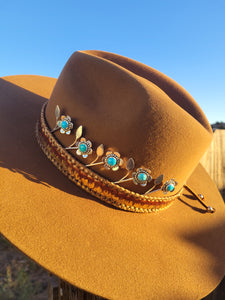 Posey Hat pick (with magnet)