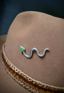 Snake hat pin